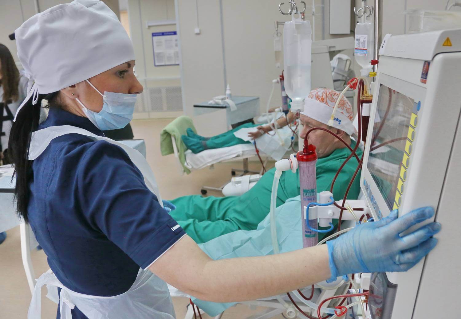 The hemodialysis center in Kyiv continues to work, but needs help