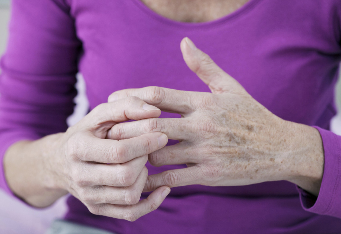 Ревматоидный артрит: причины, симптомы, лечение и профилактика