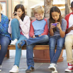 Teenagers excessive screen time has been linked to the onset of manic symptoms