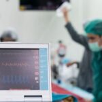 American surgeons performed the first fully robotic heart transplant without opening the chest.