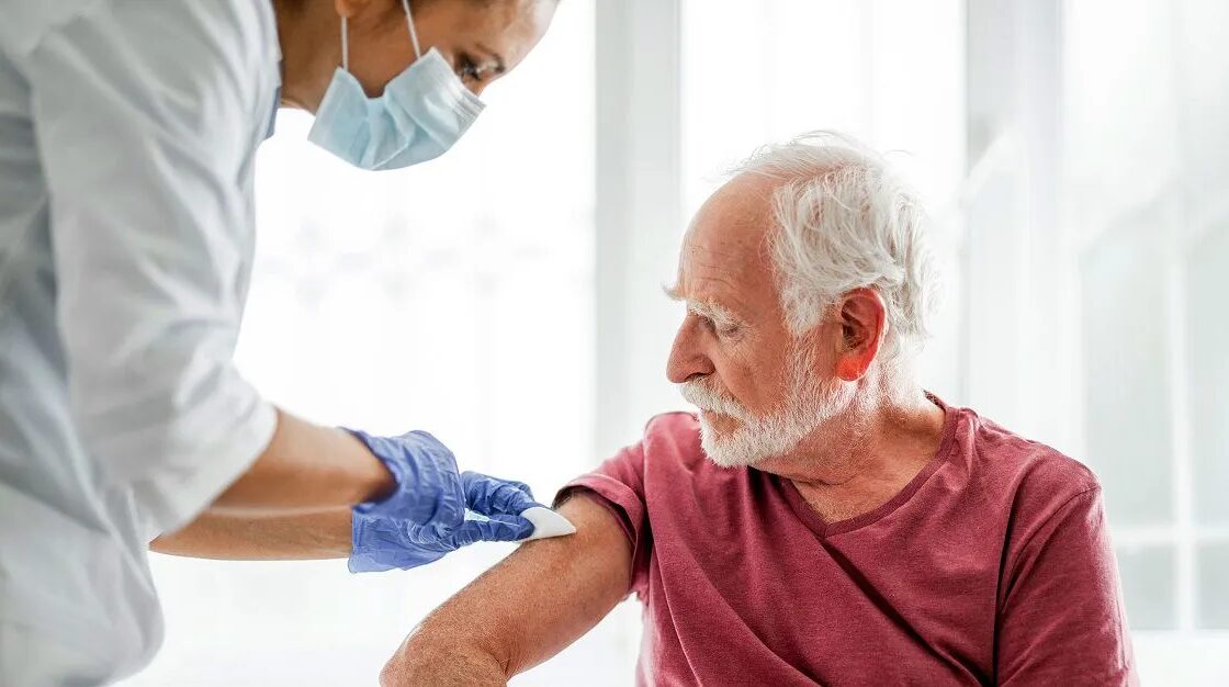 вакцины для пожилых предотвращают деменцию